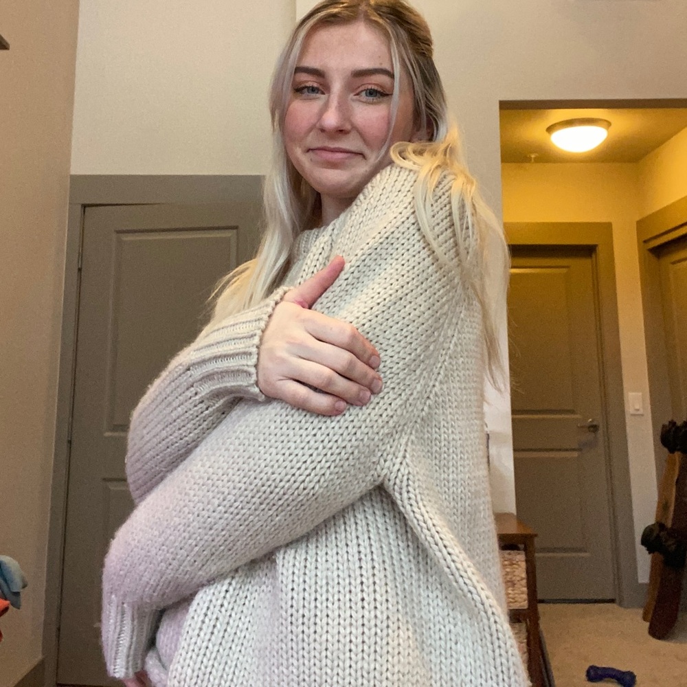 🤍⭐️Chunky Knit Sweater⭐️🤍
